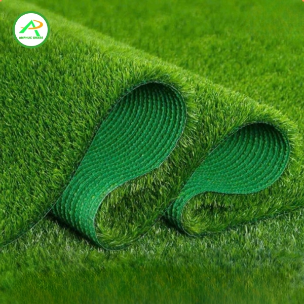 Cỏ nhân tạo dễ vệ sinh không