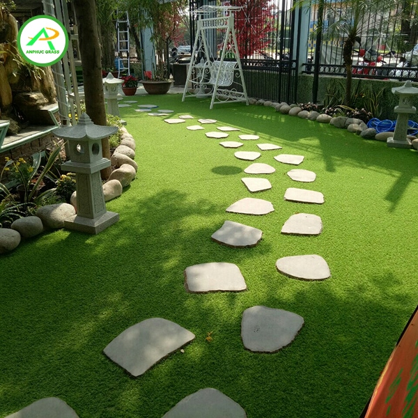 cỏ nhân tạo lót sàn quán cafe