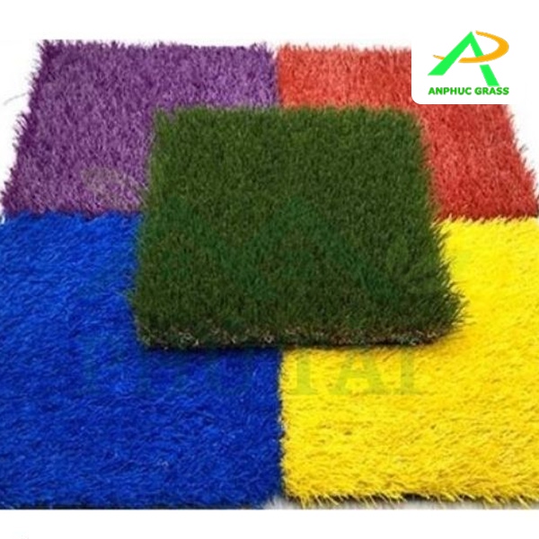 Phân biệt cỏ nhân tạo 2 màu và 3 màu