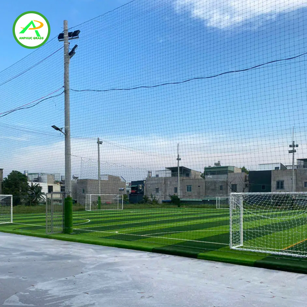 Sân bóng nhân tạo