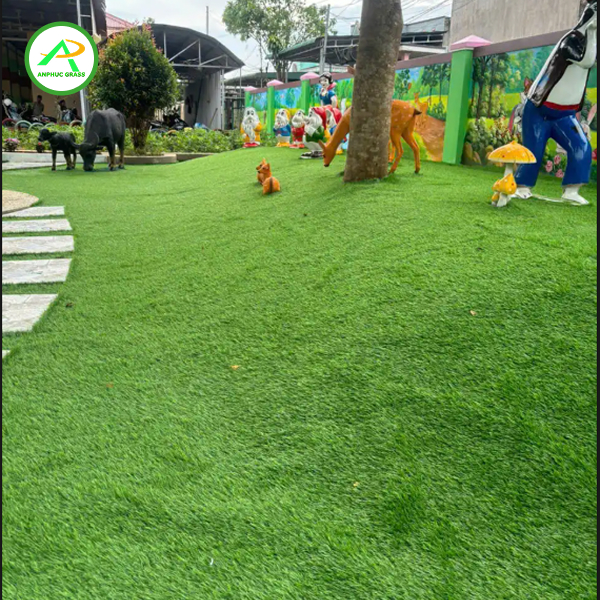 Thi công sân cỏ nhân tạo