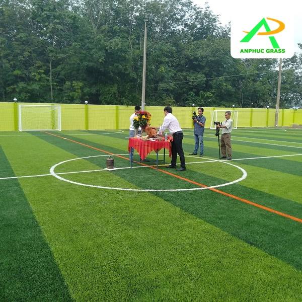 keo dán cỏ nhân tạo