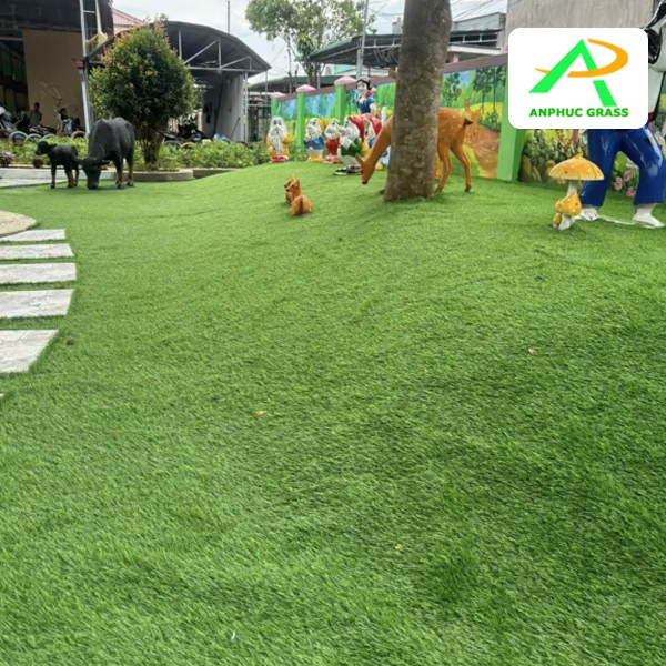 cỏ nhân tạo sân vườn