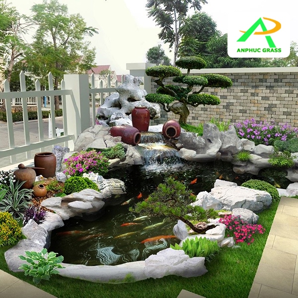 Cỏ nhân tạo cho hồ cá koi